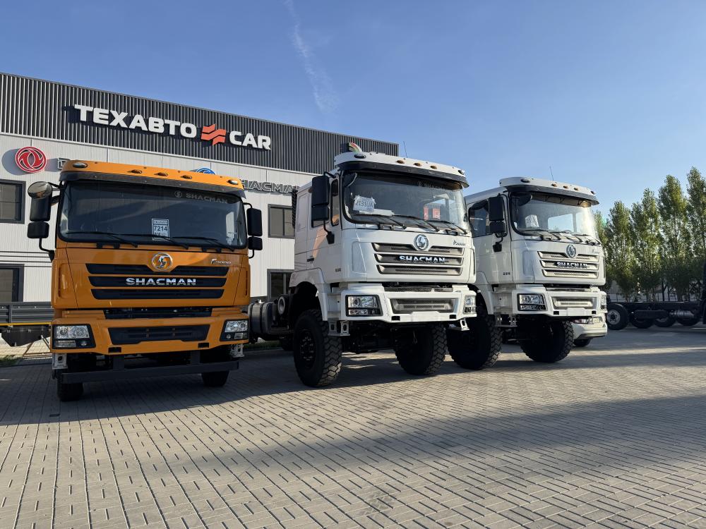 Поступление на склад автомобильных шасси SHACMAN SX1258DR384 и SHACMAN 6х6 SX1258DR385