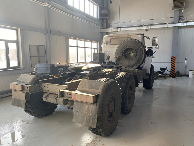 Сельный тягач Урал 44202-0311-60/72