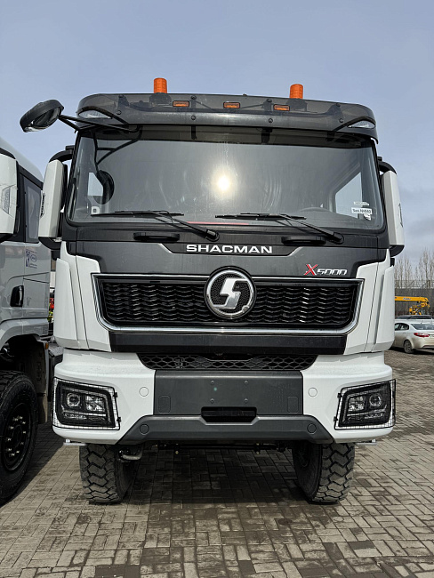 Удлиненное шасси SHACMAN 6х6 SX1258DR385 база 4 575мм КАБИНА X5000