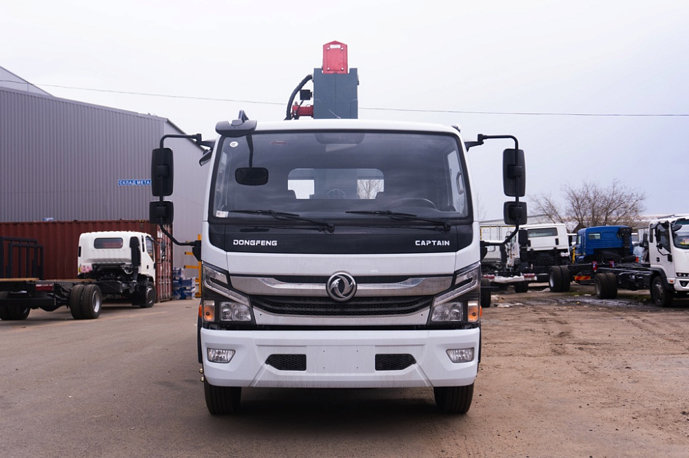 Бортовой автомобиль С120L оснащенный крано-манипуляторной установкой КМУ FG 514