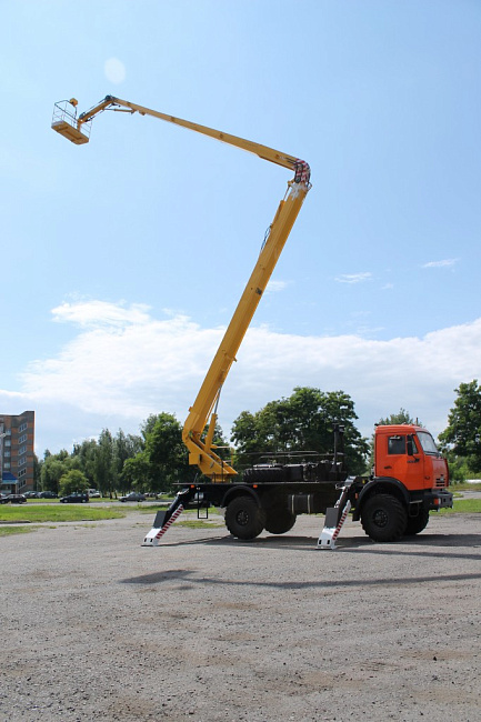 Подъемник автомобильный монтажный коленчатый ВС-322