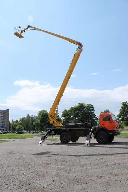 Подъемник автомобильный монтажный коленчатый ВС-322