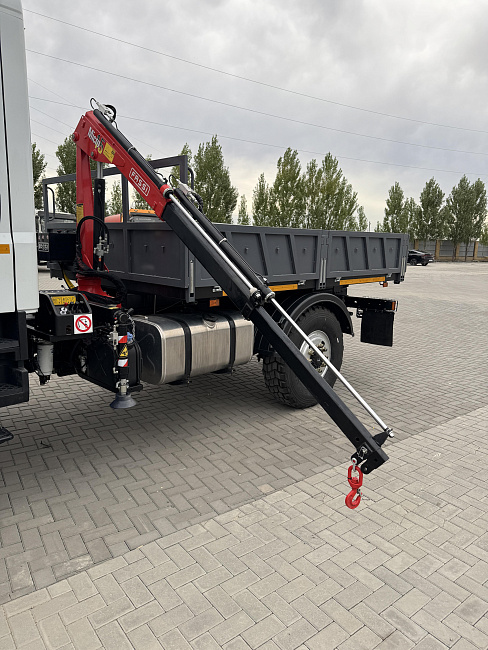 БОРТОВОЙ АВТОМОБИЛЬ DONGFENG 4x4 c КМУ / 7 мест