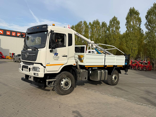 Бурильно-крановая машина DF-3000 на шасси DONFENG 4x4 