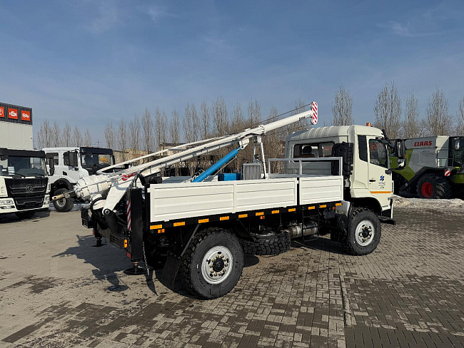 Бурильно-крановая машина DF-3000 на шасси DONFENG 4x4 