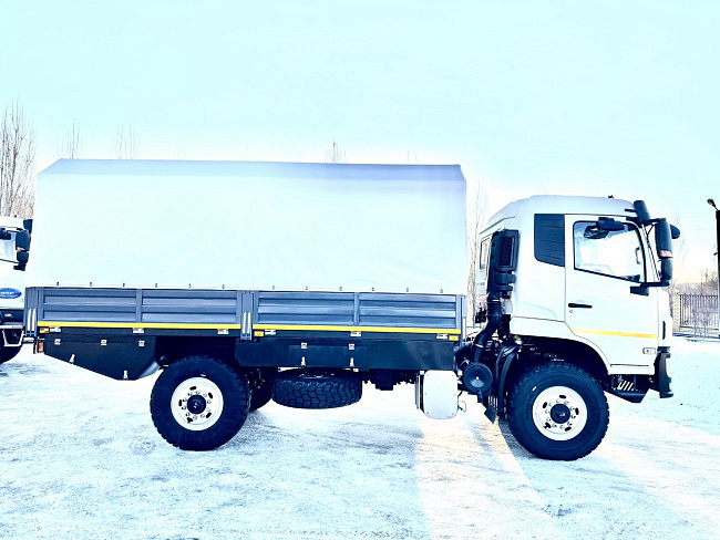Бортовой автомобиль DONFENG 4х4