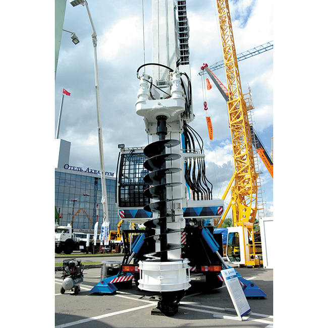 Машина бурильная шнековая МБШ-812