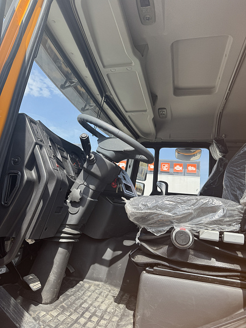 Удлиненное шасси SHACMAN SX1258DR384 6х4