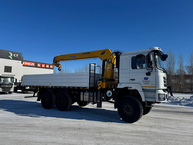 АВТОМОБИЛЬ БОРТОВОЙ SHACMAN 6x6 с КРАНОМ МАНИПУЛЯТОРОМ (КМУ) 8 тонн XCMG SQS200