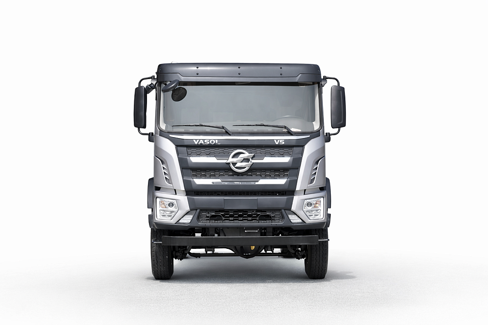 Шасси DONGFENG 4х4 вездеход кабина 2 ряд 13 тонн (рестайл 2026) мосты DENA