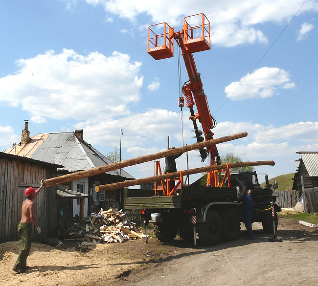 Многофункциональный кран-манипулятор МКМ-200 (УРАЛ 4320)