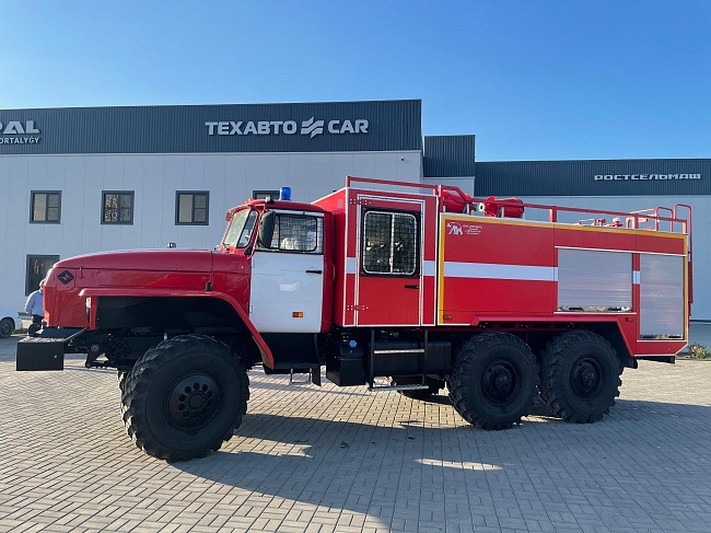 Автоцистерна пожарная АЦ 6,0-40 (4320-60/70/72)
