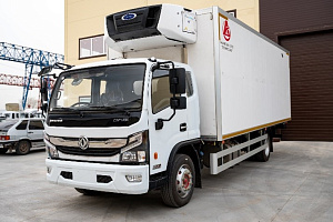 Фургон — рефрижератор на шасси DONGFENG C120N с ХОУ CARRIER C700 и ГБ NEU-XB15130AL