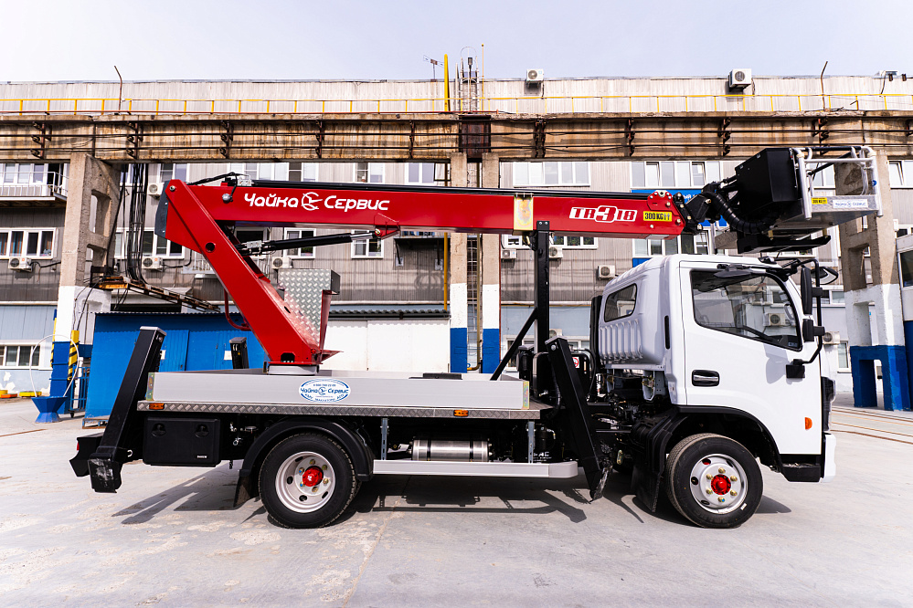 Автовышка (АГП) на базе DONGFENG Z80S TR-318 (высота подъема 18м)