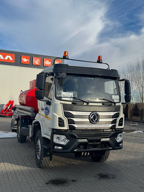 Автозаправщик АТЗ-5 на шасси DONGFENG 4х4