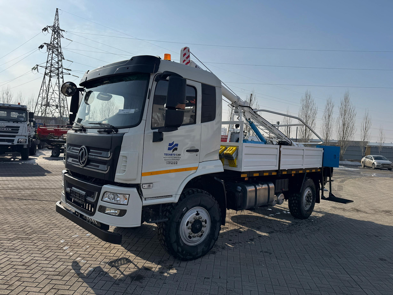 Отгрузка бурильно-крановой машины DF-3000 на шасси DONGFENG 4x4 в Кокшетау - бурение 3 метра