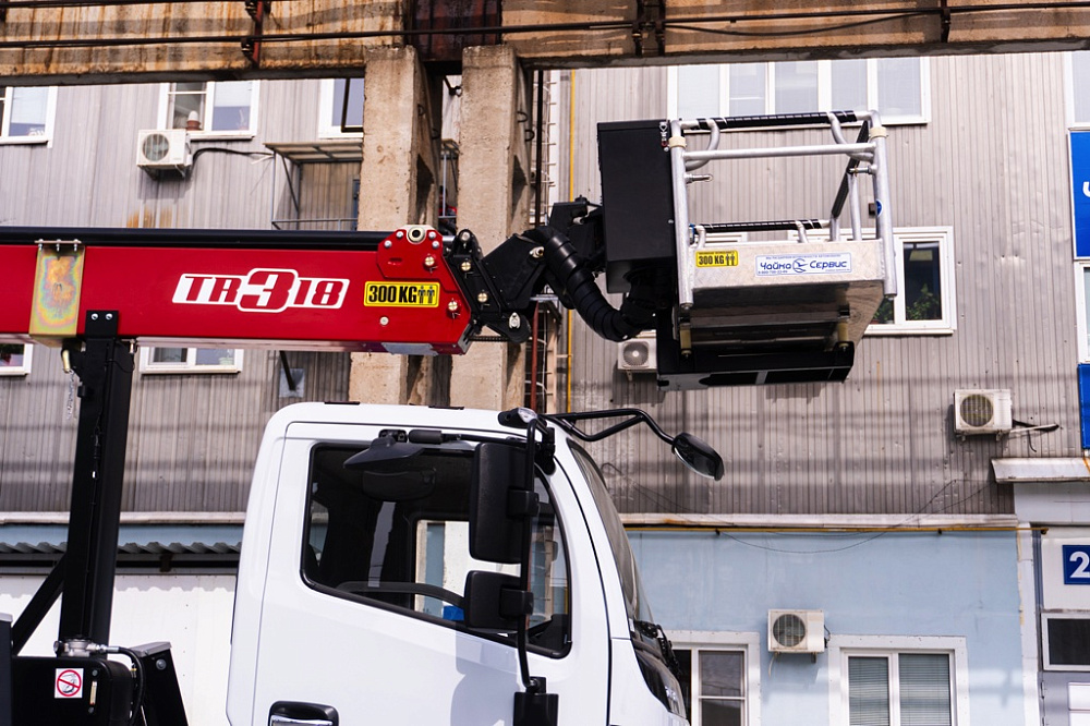 Автовышка (АГП) на базе DONGFENG Z80S TR-318 (высота подъема 18м)