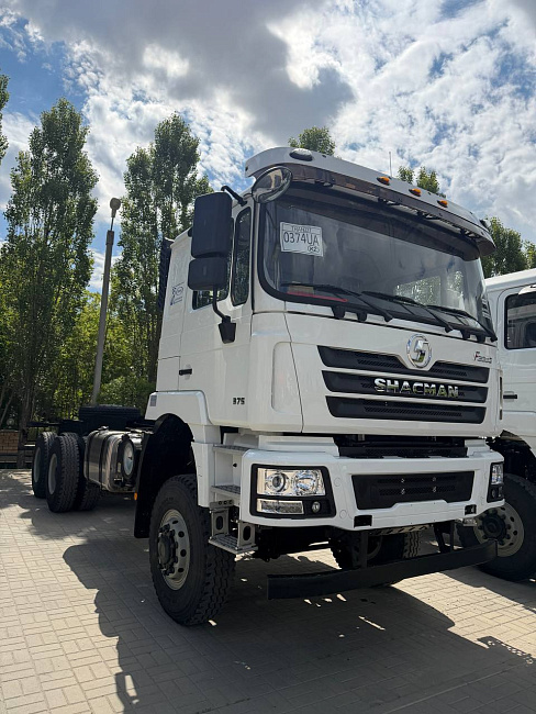 Шасси SHACMAN 6х6 SX1258DR385 база 4 375мм (двускатное)