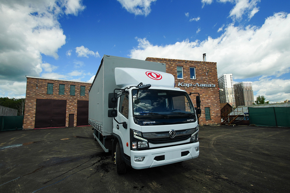 Автомобиль грузовой бортовой с тентом (ШТОРНИК) на базе DONGFENG С120L