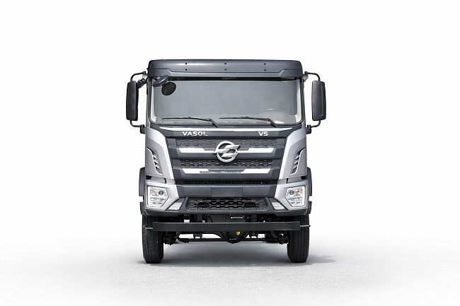 Шасси DONGFENG 4х4 вездеход кабина 2 ряд 13 тонн (рестайл 2026) мосты DENA