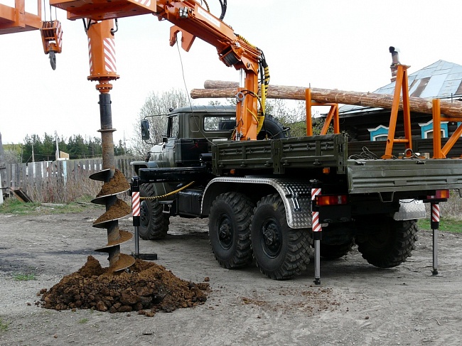 Многофункциональный кран-манипулятор МКМ-200 (УРАЛ 4320)