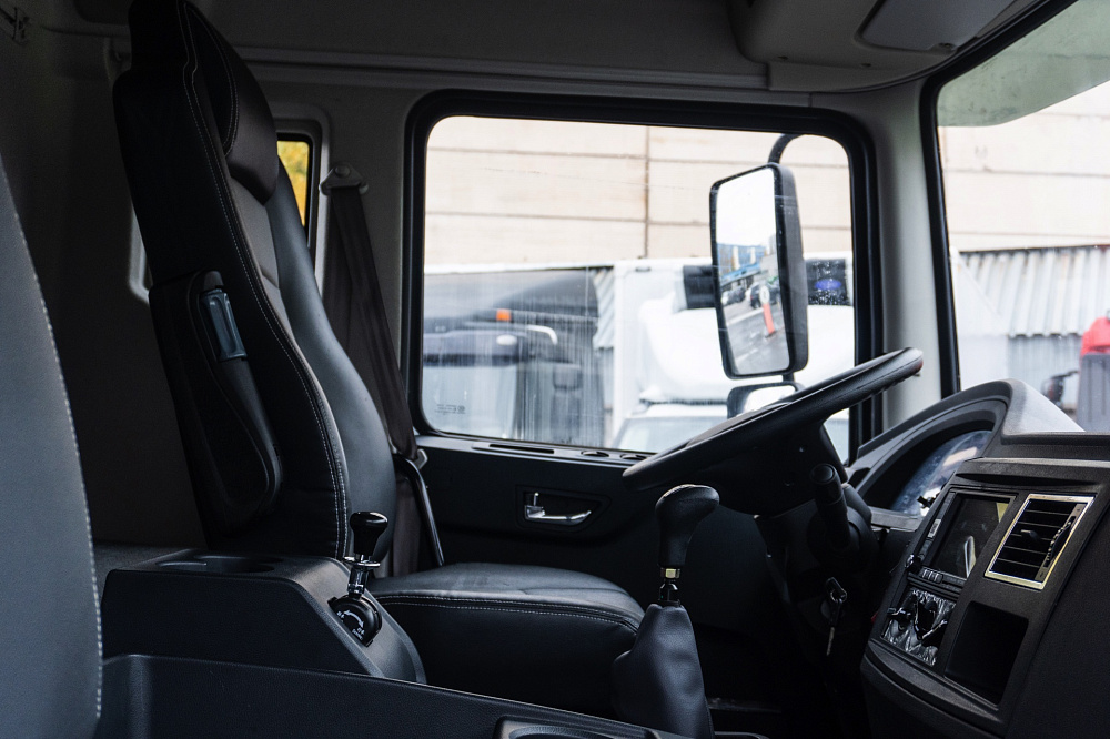 DONGFENG C180LS Крано-манипуляторная установка HYVA SK-6.3 (+ борт 7,5м (AL)