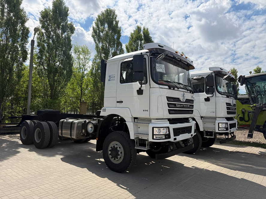 Шасси SHACMAN 6х6 SX1258DR385 база 4 375мм (двускатное)