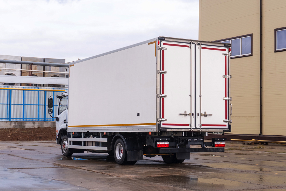 Промтоварный фургон на базе DONGFENG C120L | 6800×2300 (2550)x2400