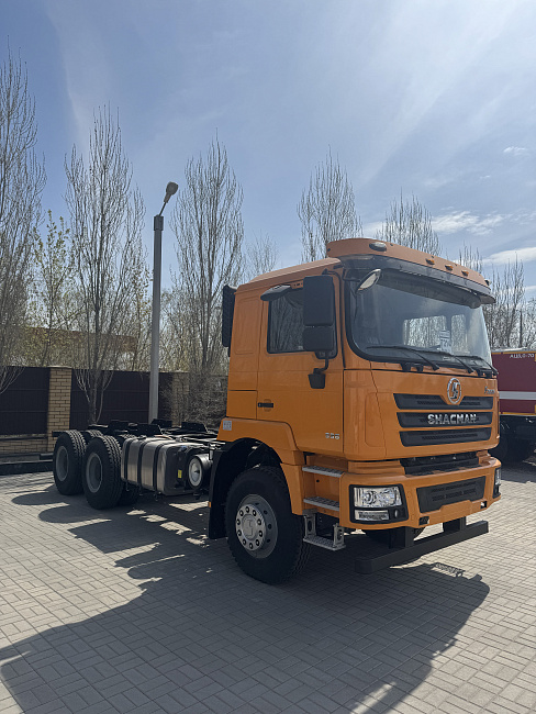 Удлиненное шасси SHACMAN SX1258DR384 6х4
