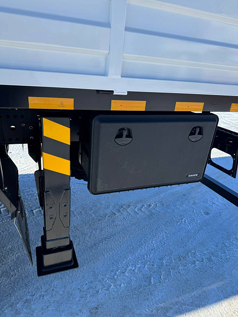 АВТОМОБИЛЬ БОРТОВОЙ SHACMAN 6x6 с КРАНОМ МАНИПУЛЯТОРОМ (КМУ) 8 тонн XCMG SQS200