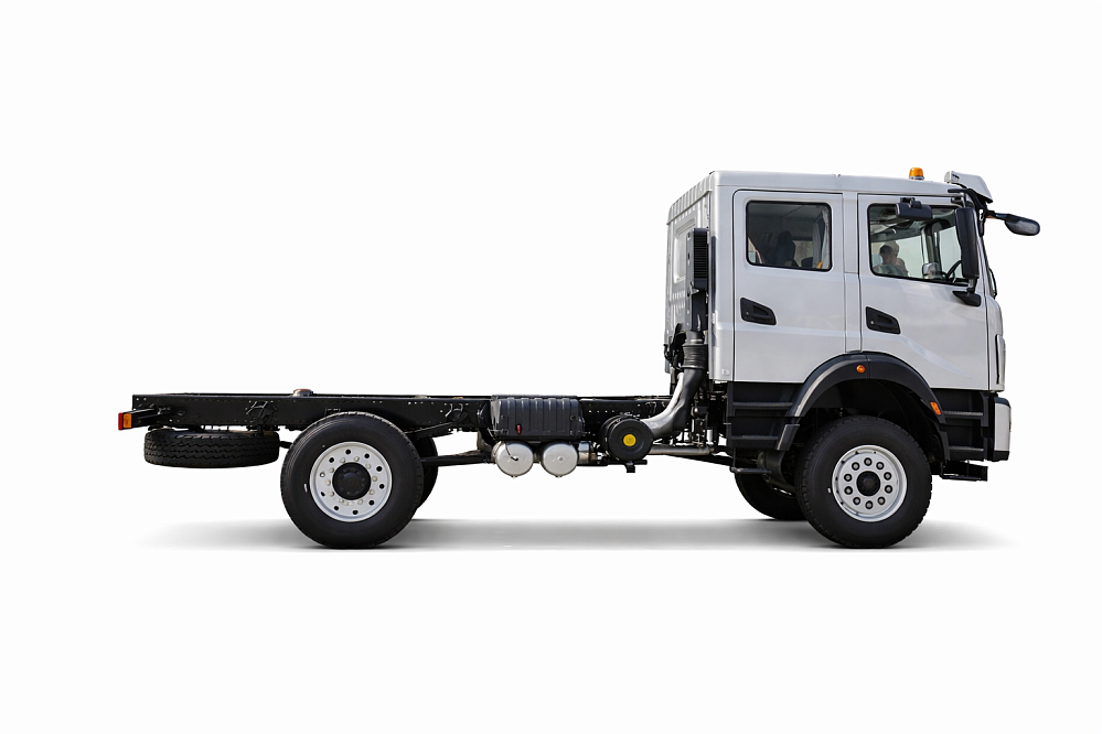 Шасси DONGFENG 4х4 вездеход кабина 2 ряд 13 тонн (рестайл 2026) мосты DENA