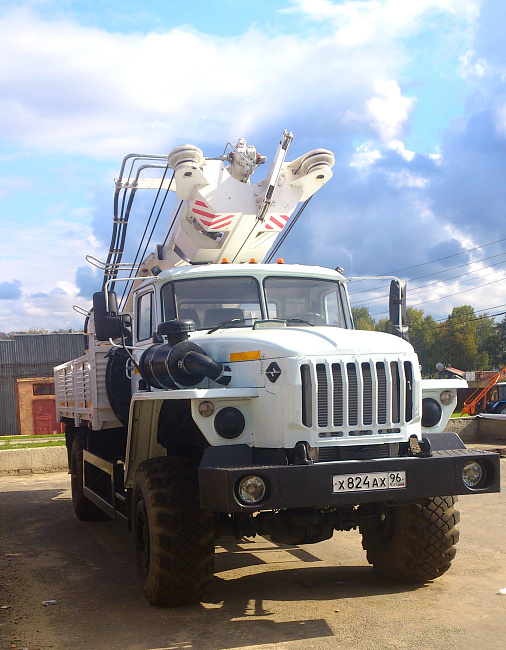 Машина бурильная шнековая МБШ-519