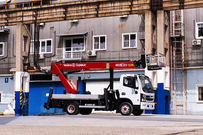Автовышка (АГП) на базе DONGFENG Z80S TR-318 (высота подъема 18м)