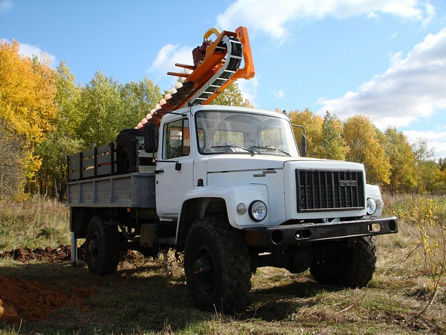 Буровая геологическая машина БГМ-11-01