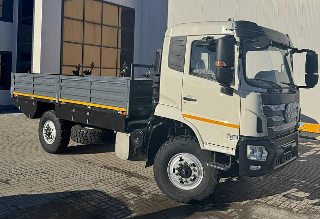 Бортовой автомобиль DONFENG 4х4