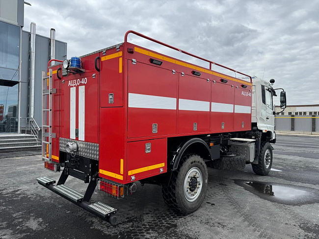 АВТОЦИСТЕРНА ПОЖАРНАЯ АЦ-3/40 DONGFENG 4х4
