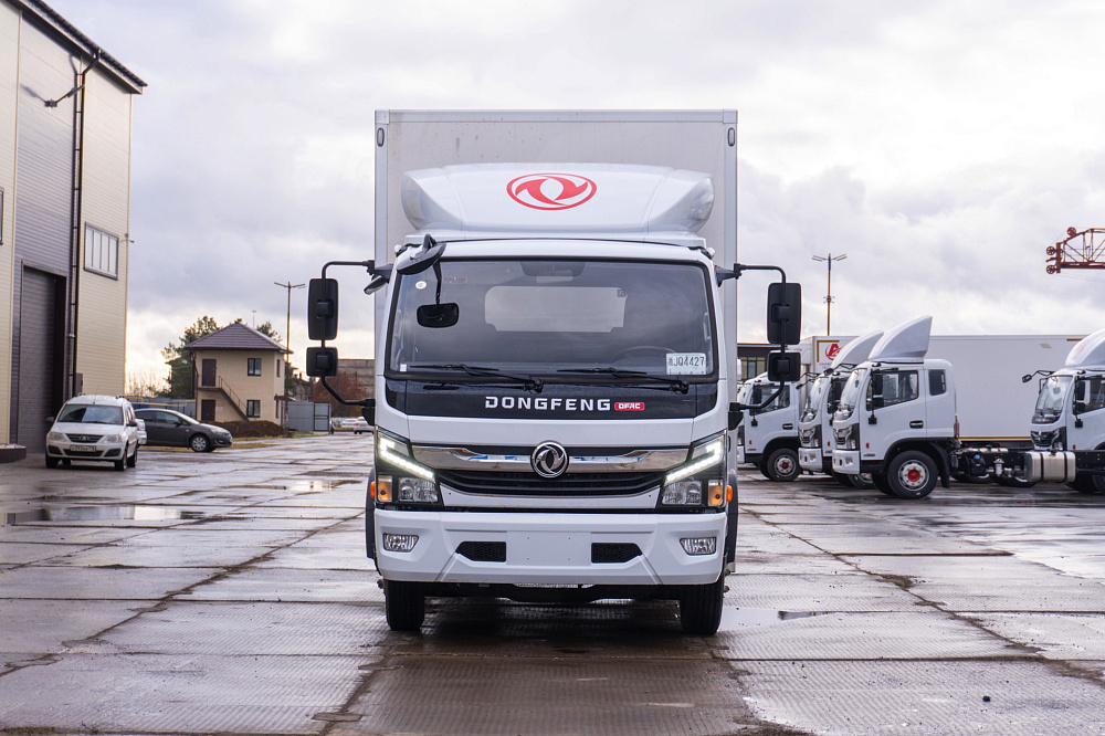 Фургон — рефрижератор на базе DONGFENG C180NA с ХОУ CARRIER SH750 и ГБ NTLIFT 1.5