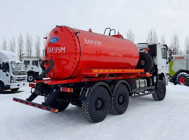 АВТОЦИСТЕРНА МВ-10 на  Шасси SHACMAN 6х6 SX1258DR 6х6385