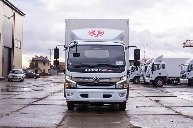 Фургон — рефрижератор на базе DONGFENG C180NA с ХОУ CARRIER SH750 и ГБ NTLIFT 1.5
