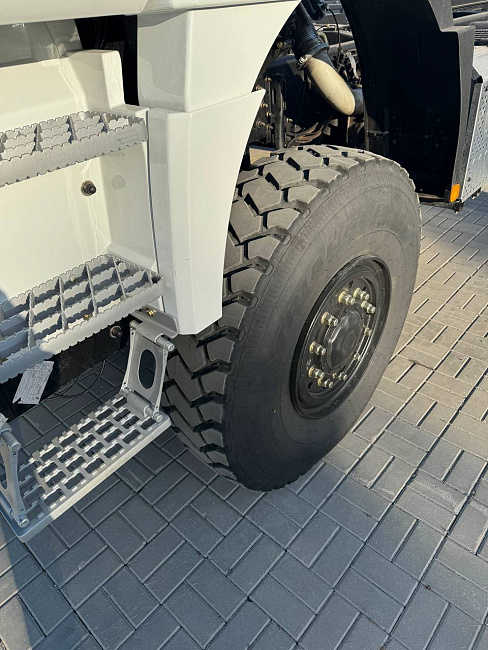 Шасси SHACMAN 6х6 SX1258DR385 база 4 375мм