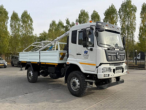 Бурильно-крановая машина DF-3000 на шасси DONFENG 4x4 