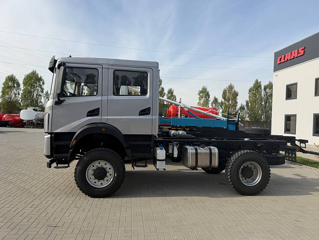 Шасси DONGFENG 4х4 вездеход кабина 2 ряд 13 тонн (рестайл 2026) мосты DENA