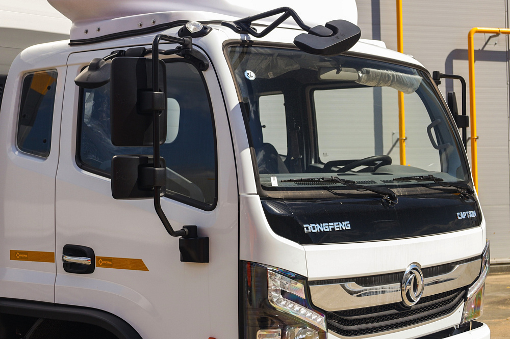 Автомобиль грузовой бортовой с тентом (ШТОРНИК) на базе DONGFENG С120L