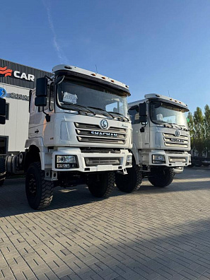 Укороченное шасси SHACMAN 6х6 SX1258DR385 база 3 975мм