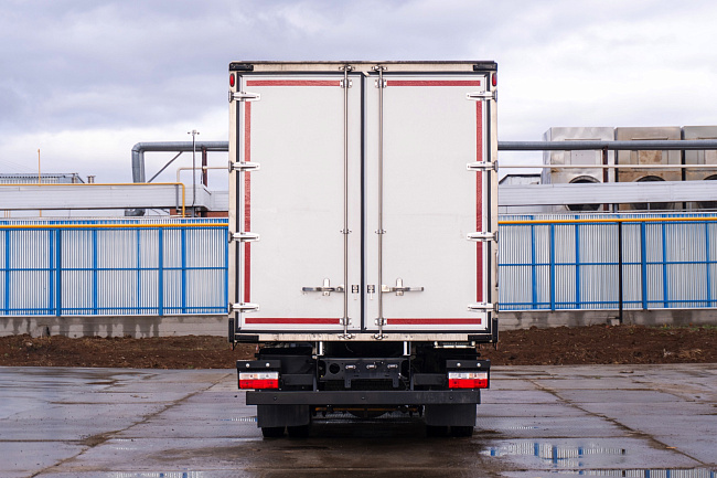 Промтоварный фургон на базе DONGFENG C120L | 6800×2300 (2550)x2400