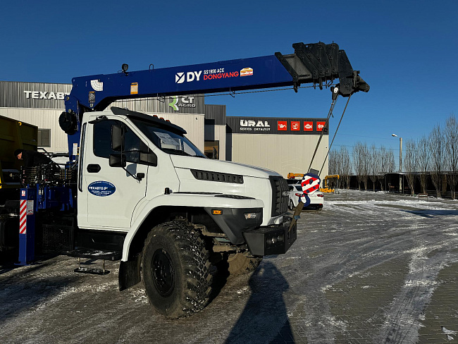 Седельный тягач Урал NEXT 44202-74 с КМУ