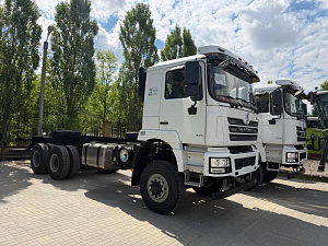 Шасси SHACMAN 6х6 SX1258DR385 база 4 375мм (двускатное)