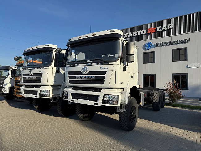 Удлиненное шасси SHACMAN 6х6 SX1258DR385 база 4 575мм