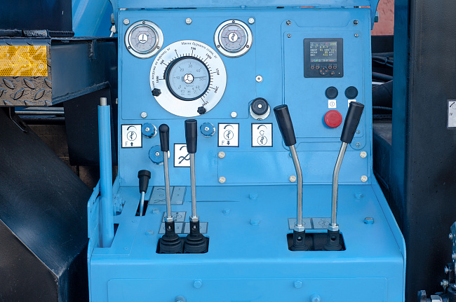 Установка разведочного бурения УРБ-41