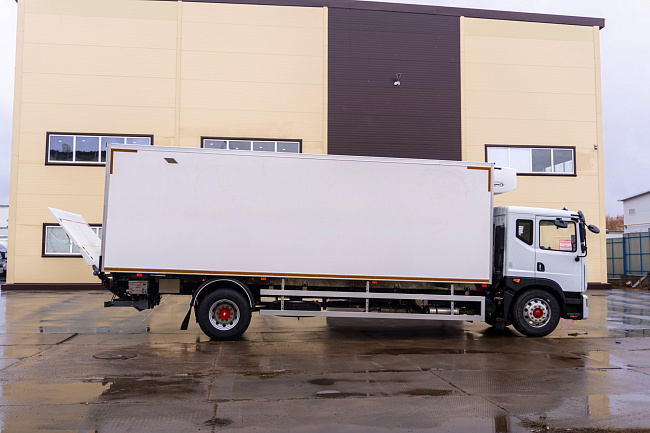 Фургон – рефрижератор на шасси DONGFENG C180LA с ХОУ CARRIER SH850 и ГБ NTLIFT 1.5